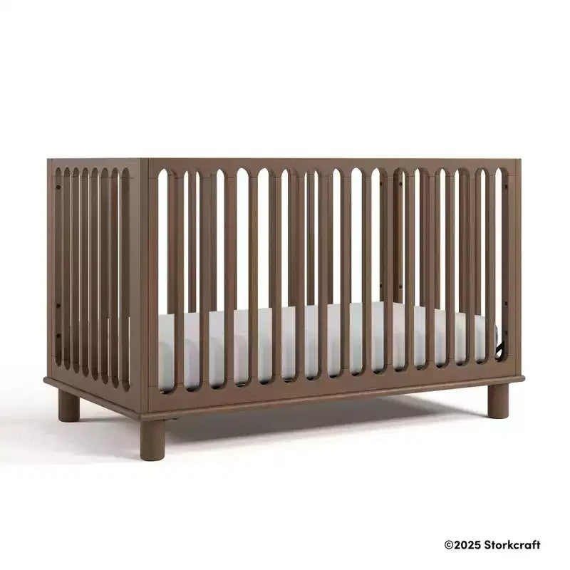 Wandelbares 3-in-1-Babybett aus Massivholz mit Kleinkindgitter – Treibholz / Haselnuss / Olive / Salbei