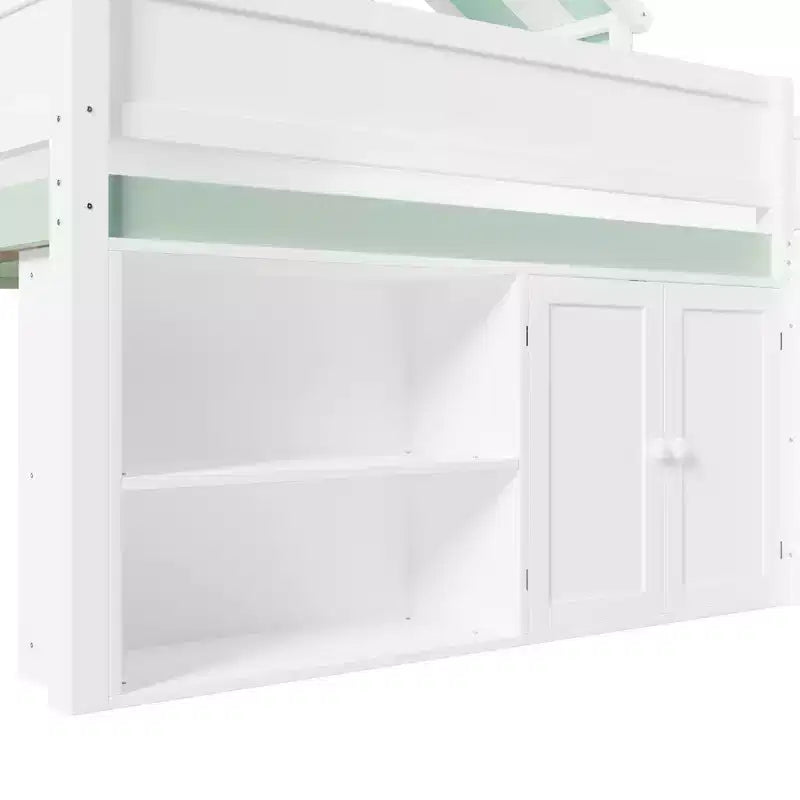 Weißes Kiefernholz-Hochbett mit Spitzdach und Schrank – Weiß/Blau oder Weiß/Grün