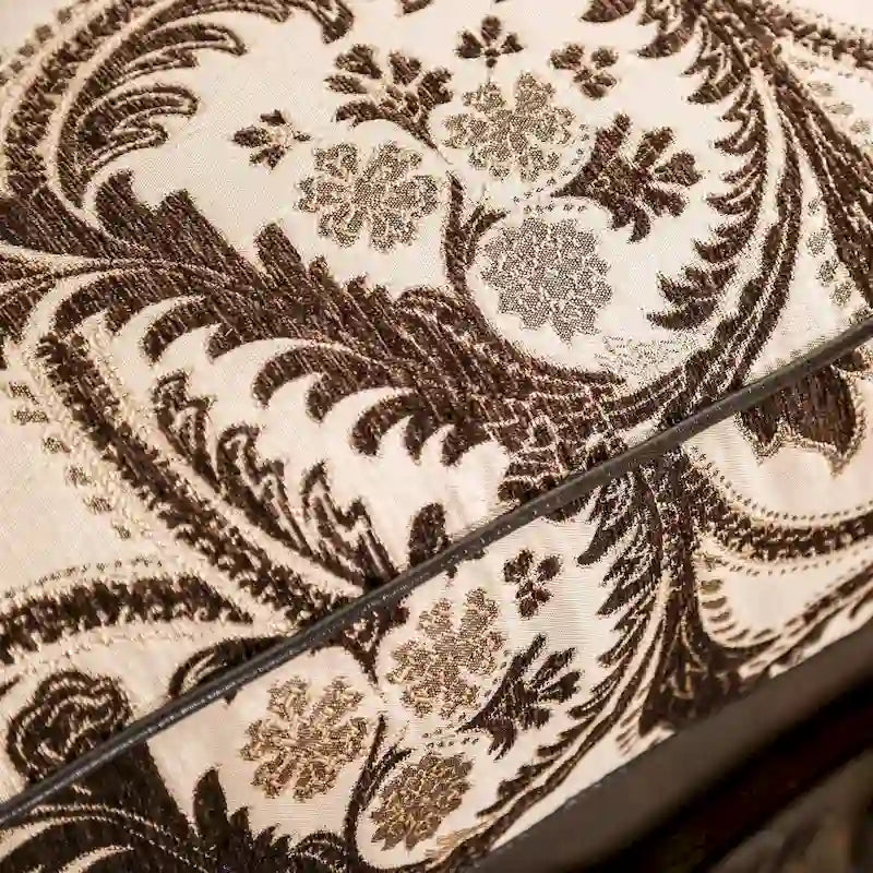 Rend traditionelles Sofa mit aufgerollten Armlehnen und Tufting aus Kunstleder von Furniture of America
