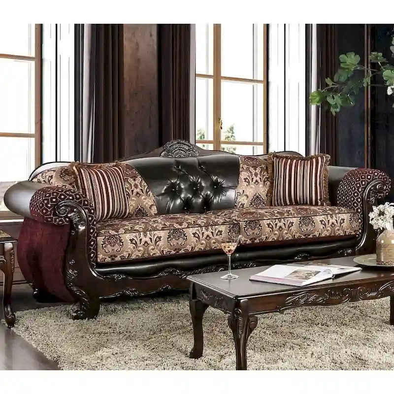 Rend traditionelles Sofa mit aufgerollten Armlehnen und Tufting aus Kunstleder von Furniture of America