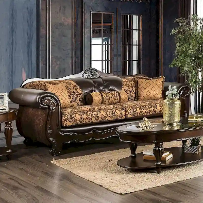 Rend traditionelles Sofa mit aufgerollten Armlehnen und Tufting aus Kunstleder von Furniture of America
